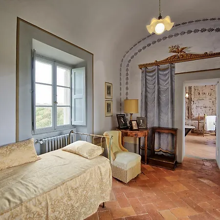 Giovi Villa *